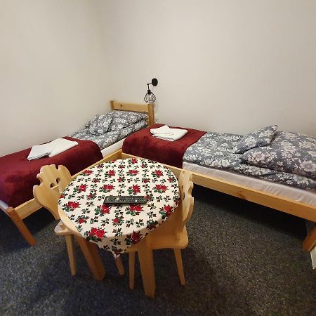 Przy Tartaku Hotell Jurgów Exteriör bild